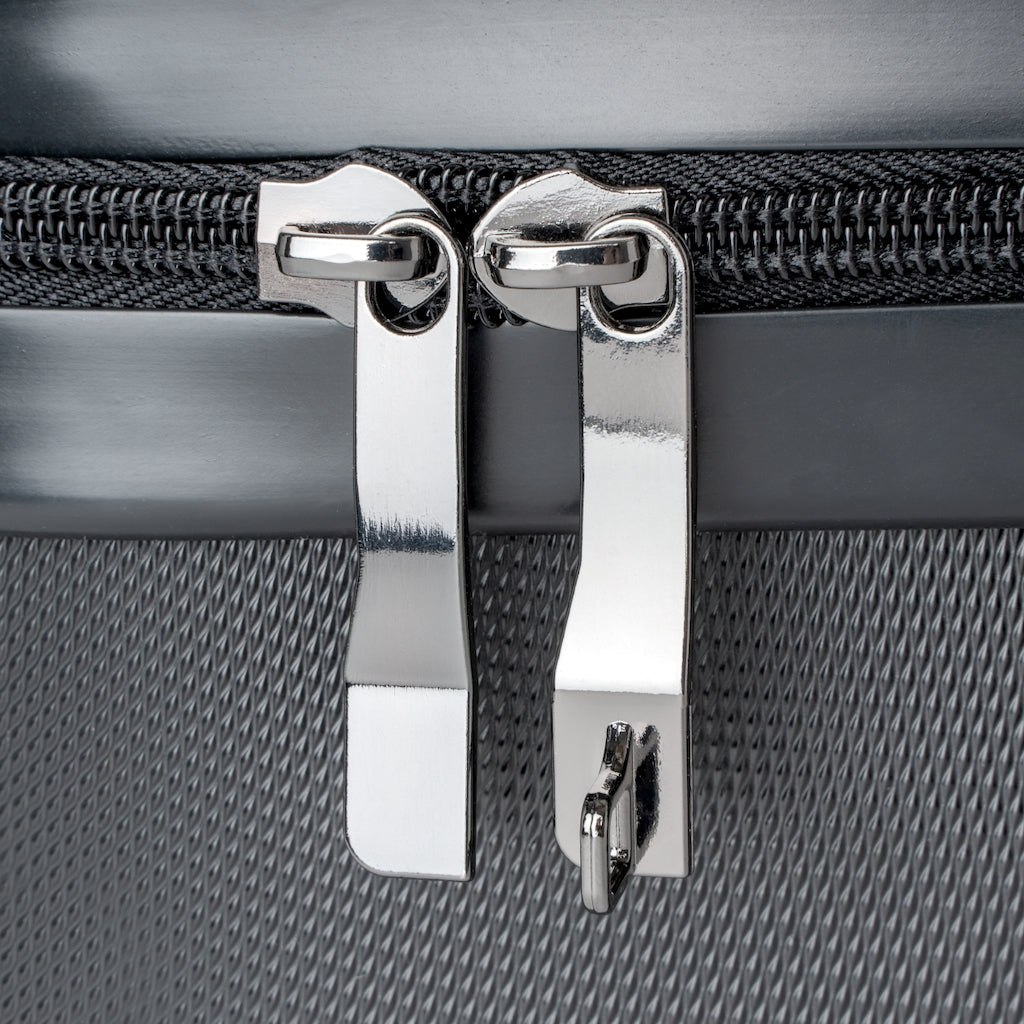 Carl Finn Europe Suitcases